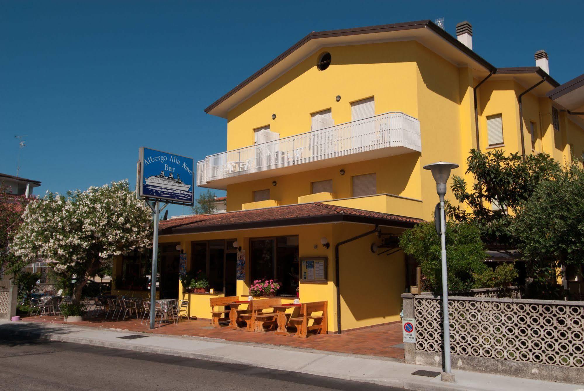 Albergo Alla Nave Lignano Sabbiadoro Buitenkant foto